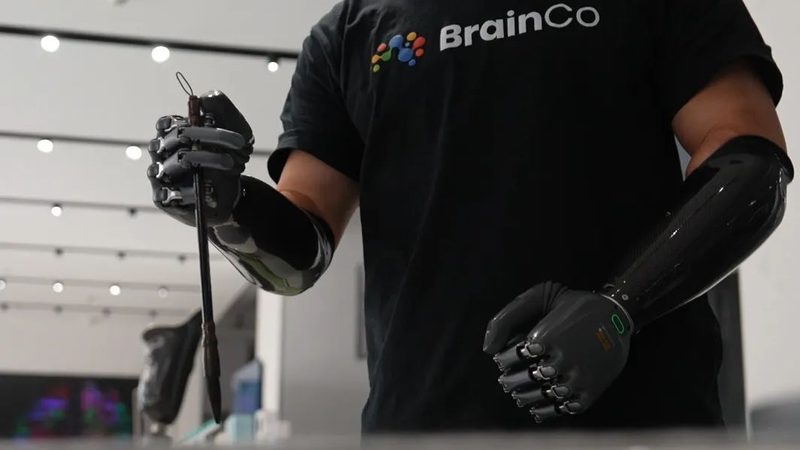 数据中台：企业数据资产的守护者**