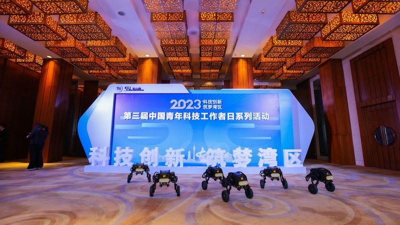 智慧解决方案：企业数字化转型的新引擎**